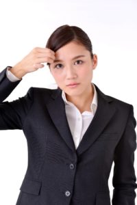 【Q&A前髪の流れを逆にする方法を教えてください！