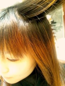 【Q&A】カラーの場合、根元だけ染め続けると不都合なことはありますか？