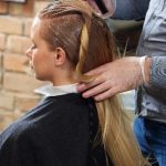 【Q&A】黒染めした髪を明るくするには・・・？