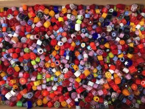 【QandA】ブルーブラックの髪色にしたい。黒髪にブルーのマニキュアでなりますか？