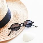 【QandA】夏の間よく出かけます。気をつけた方がいい紫外線が強い場所は?