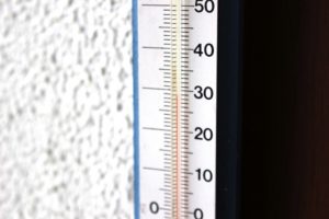 【QandA】髪を洗うときのお湯の温度はぬるい方がいいんですか？