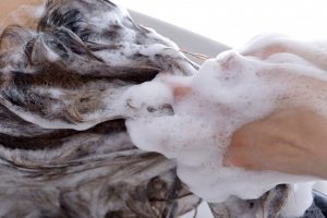 【QandA】シャンプーは泡立つ方がいいんですか？