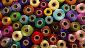 【QandA】もともと直毛なのにクセが出てきた。毎日結んでいるせい?