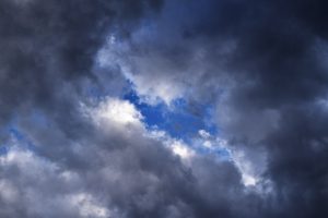 【QandA】髪の毛を扱いやすい天気ってありますか？