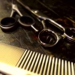 【アホ毛対策】以前のカットが原因の場合