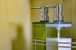 【QandA】リンスを頭皮につけるとまずいでしょうか？